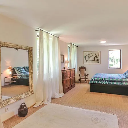 Holiday home 4 Bedroom Stunning In